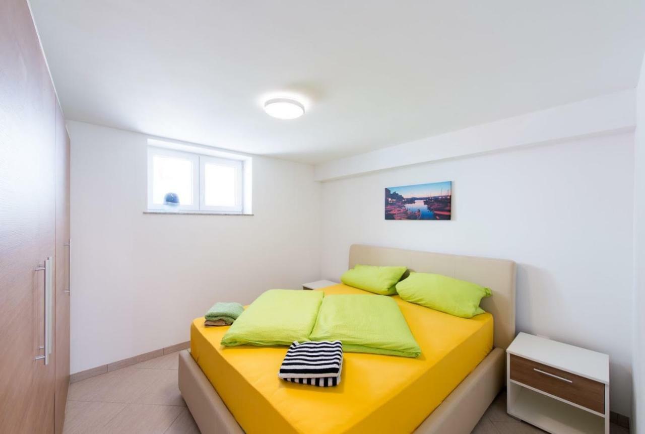FEWO Villa Adria Barusic Esterno foto